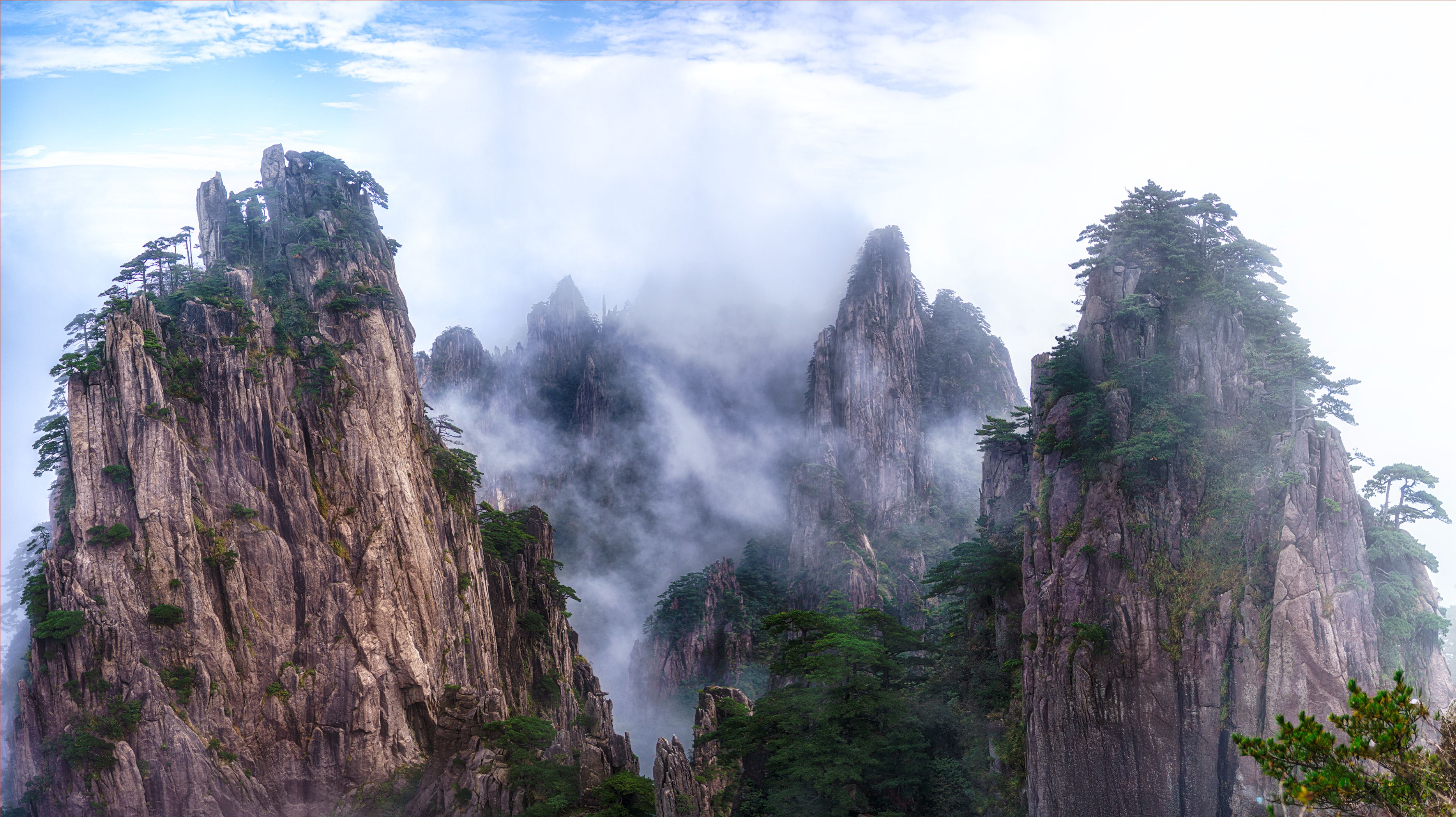 Разрезая облака–вершины