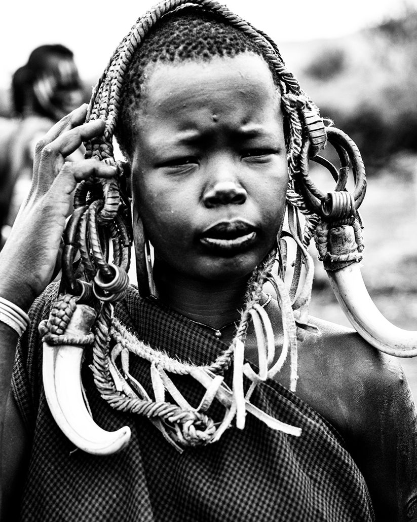 Девушка из племени Мурси