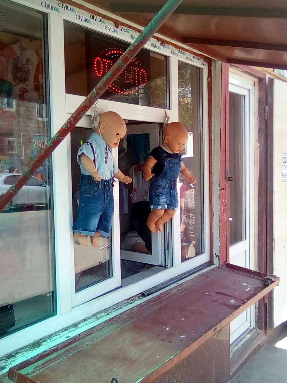 1528882666-82828f22f7d84988ae1cacd1fb391