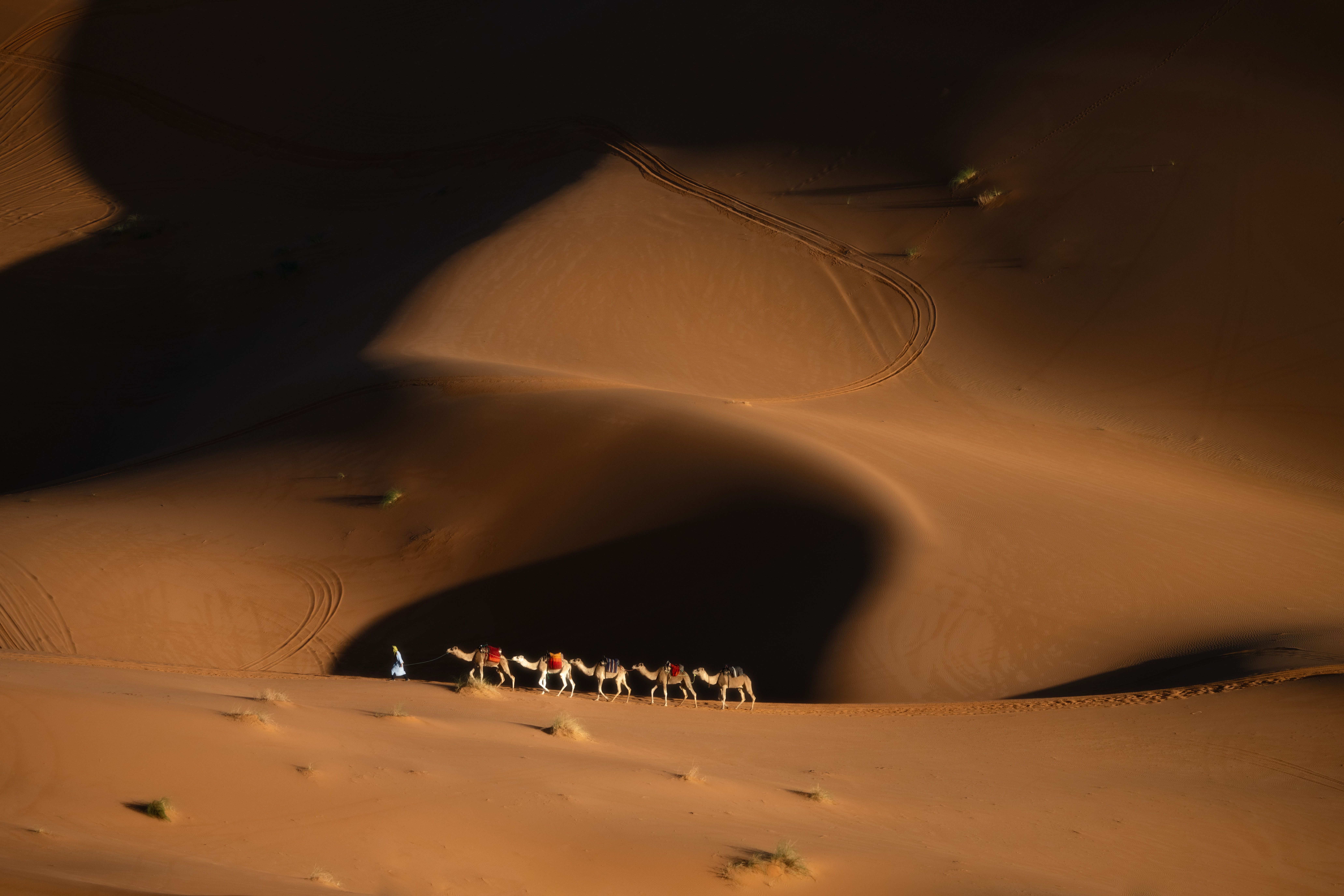 А караван идет...