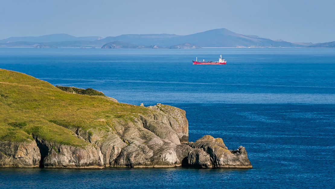 Залив Петра Великого