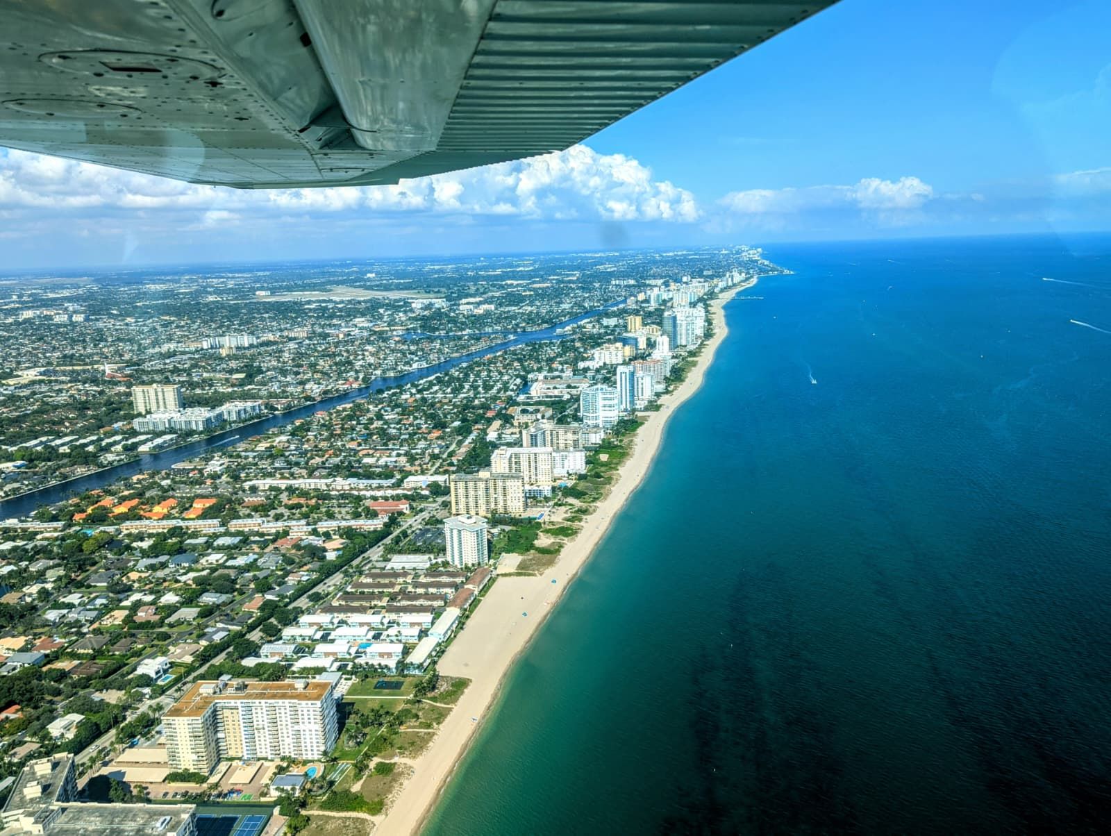 Заход в Форт Лодердейл Екзекутив